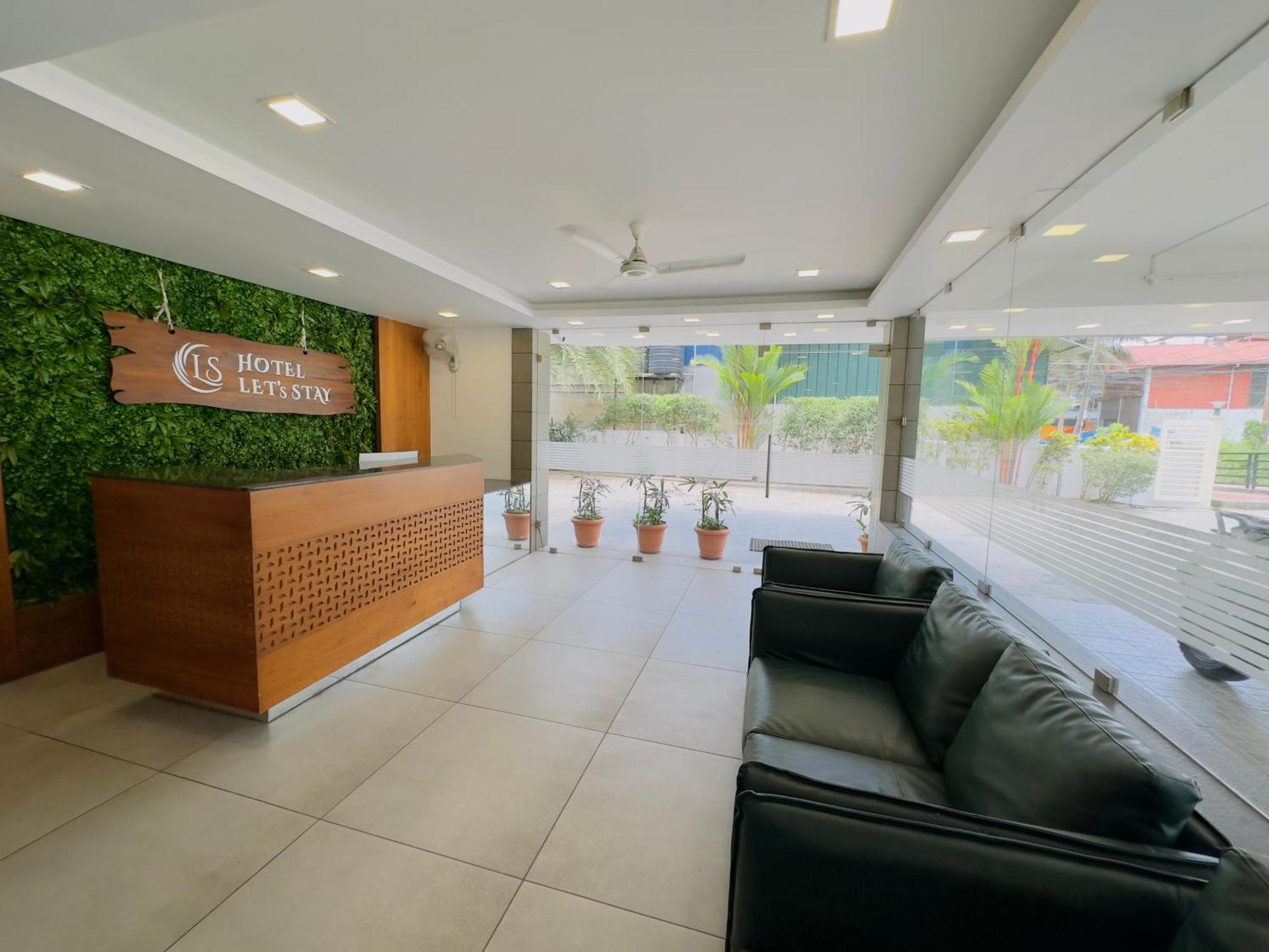 Hotel Lets Stay Kochi Exterior foto