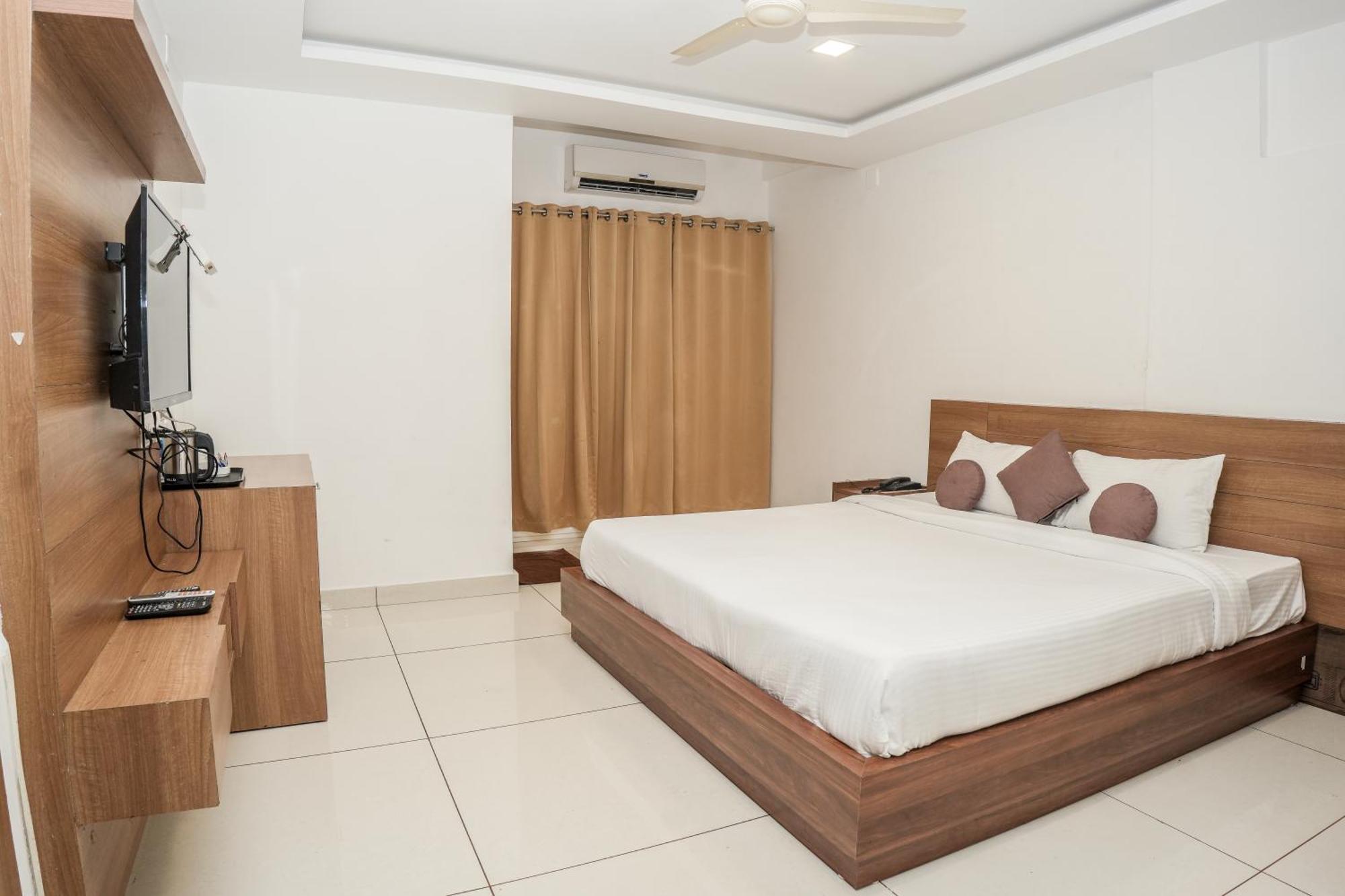 Hotel Lets Stay Kochi Exterior foto